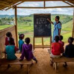 China Improves Sci-Tech Education in Primary, Middle Schools